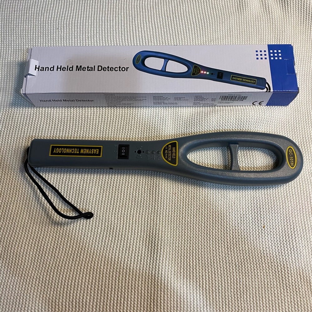 Hand held metal detector new in box